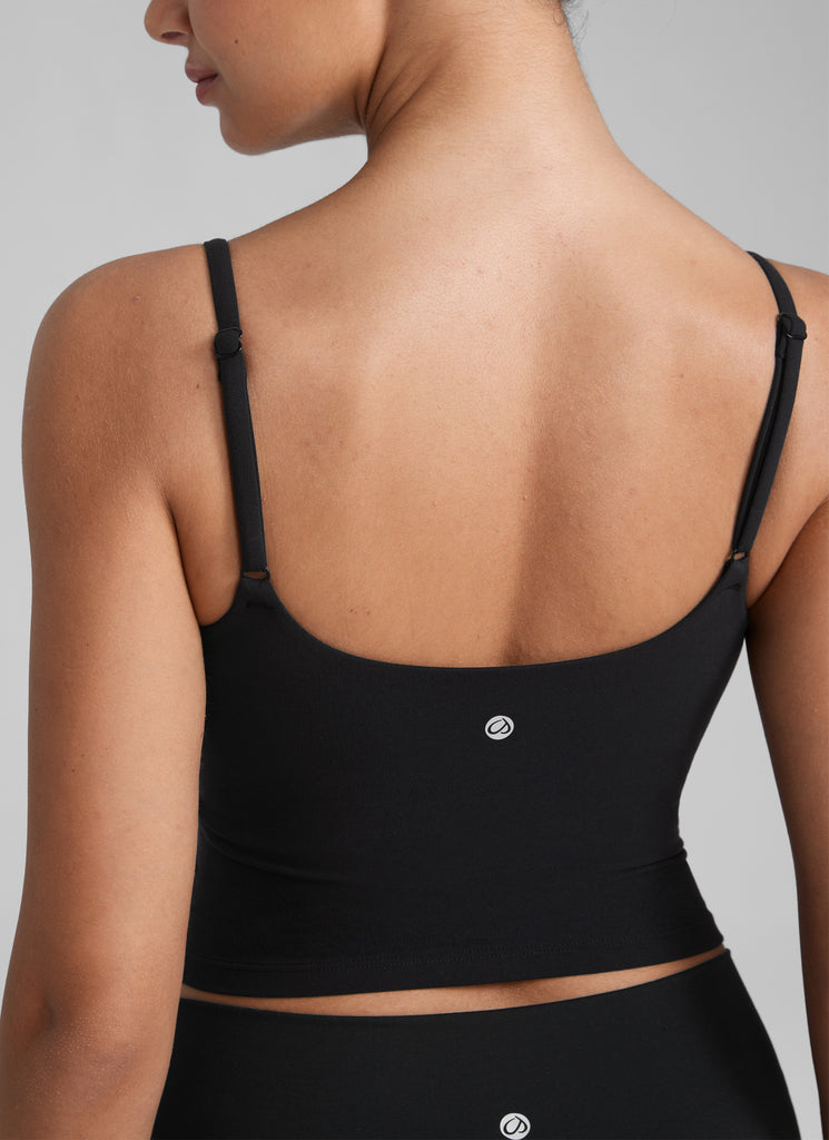 CRZ YOGA Womens Butterlift Scoop Neck U Back Yoga Longline Sports Bra Black
