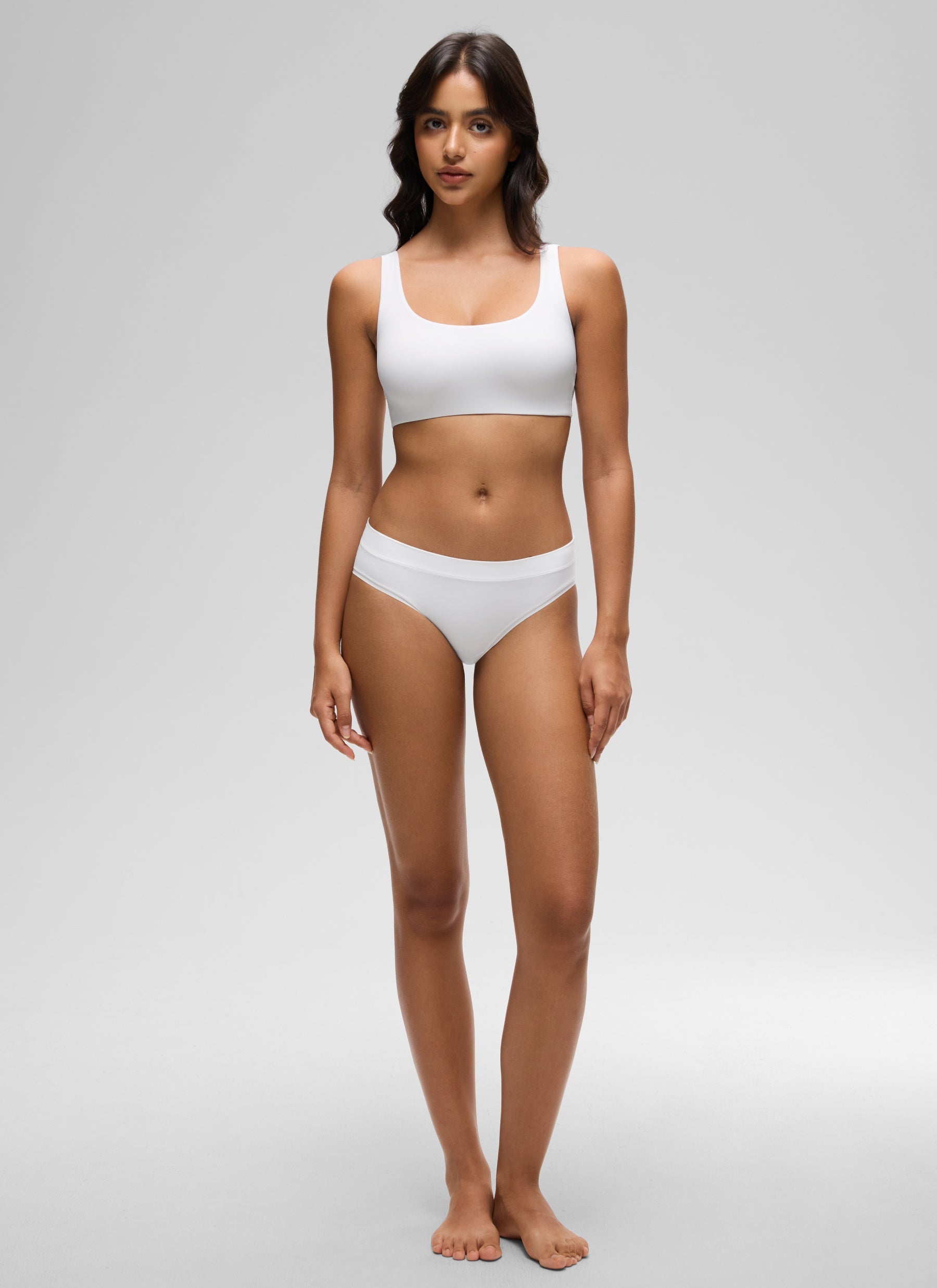 CRZ YOGA Women's Softhold Wireless Double Lined U Back Everyday Bra Snow White