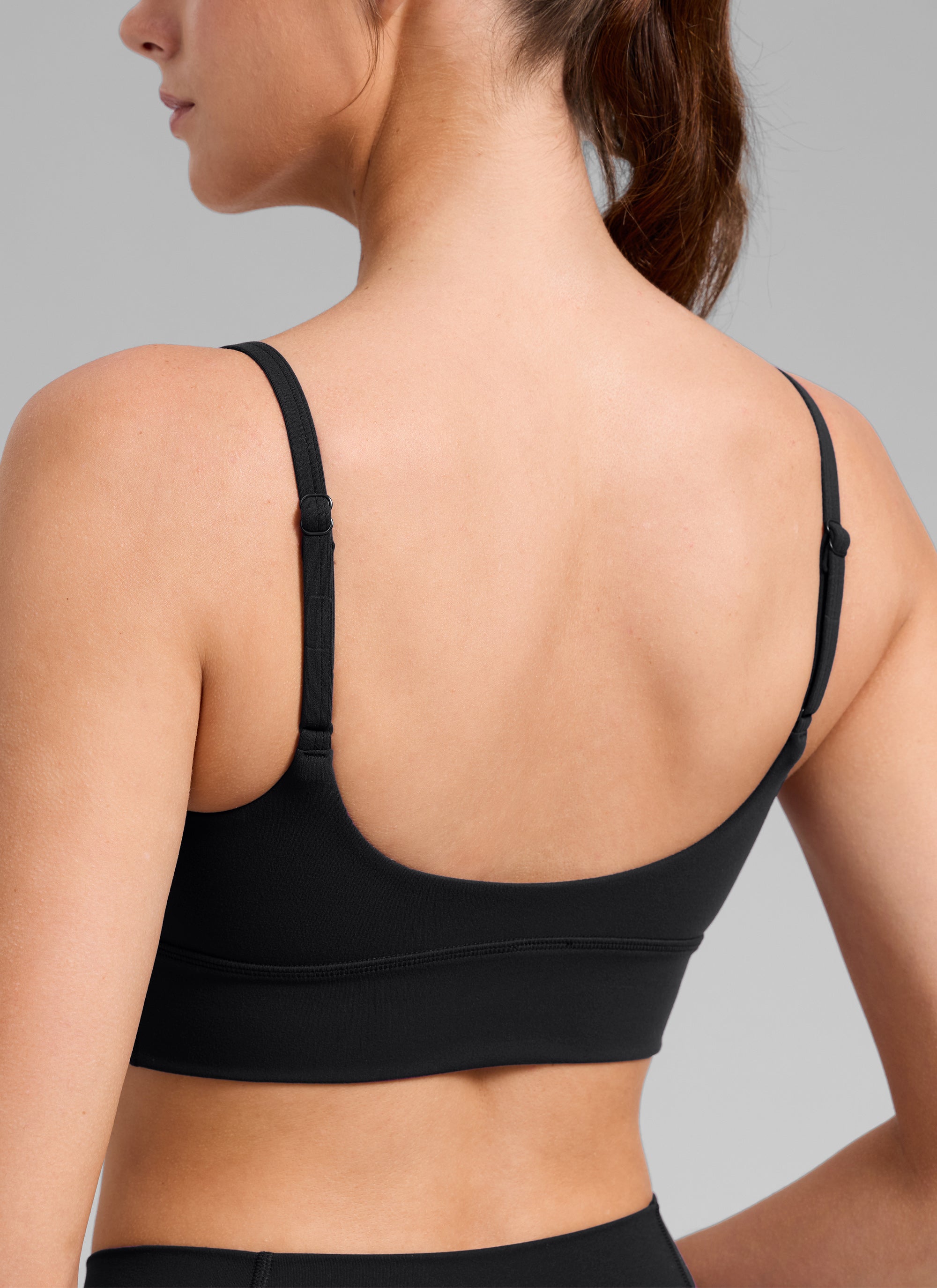 CRZ YOGA Women's Butterlift Yoga Longline Built in Bra Sports Bra Black