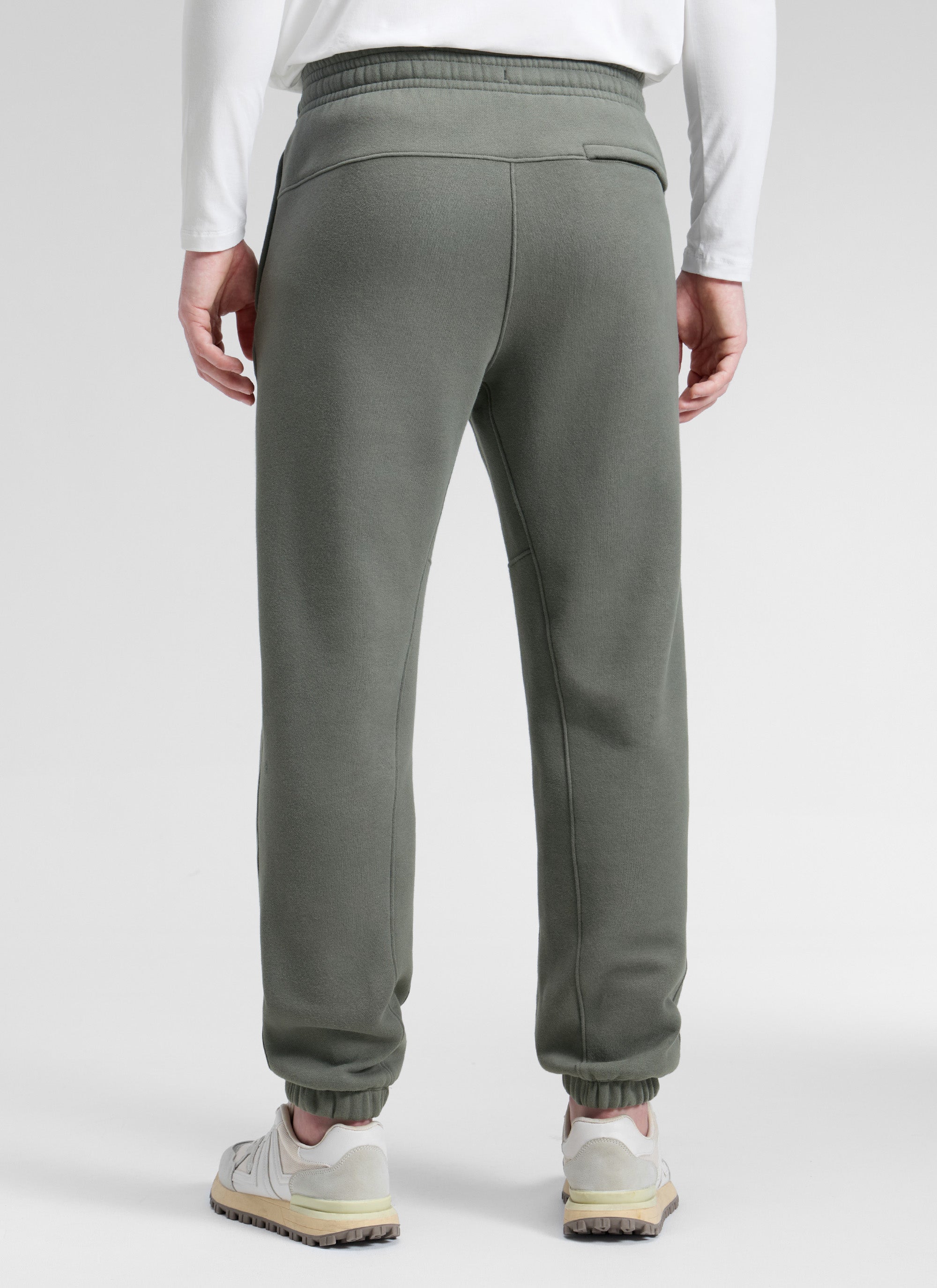 CRZ YOGA Mens Classic Fit Zipper Pockets Sweatpants 30