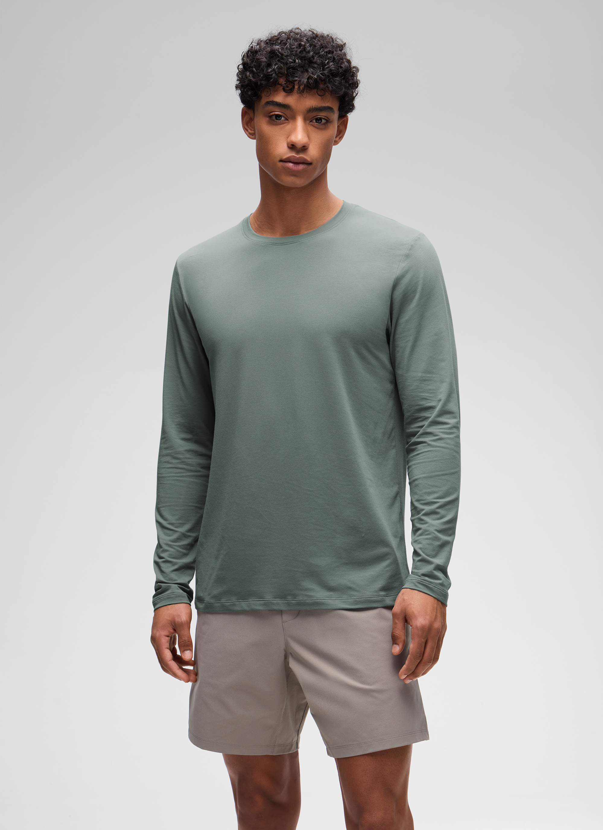 CRZ YOGA Man's Cotton-Blend Workout Crew Neck Classic Fit Long Sleeves Silver Gray