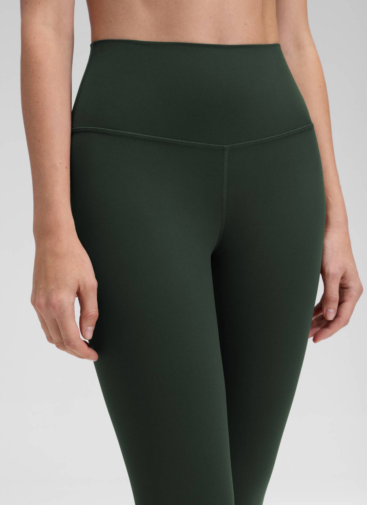CRZ YOGA Women's Yoga Lounge High Rise Butterluxe Yoga Leggings 19'' Legend Green @model_info:Kerry