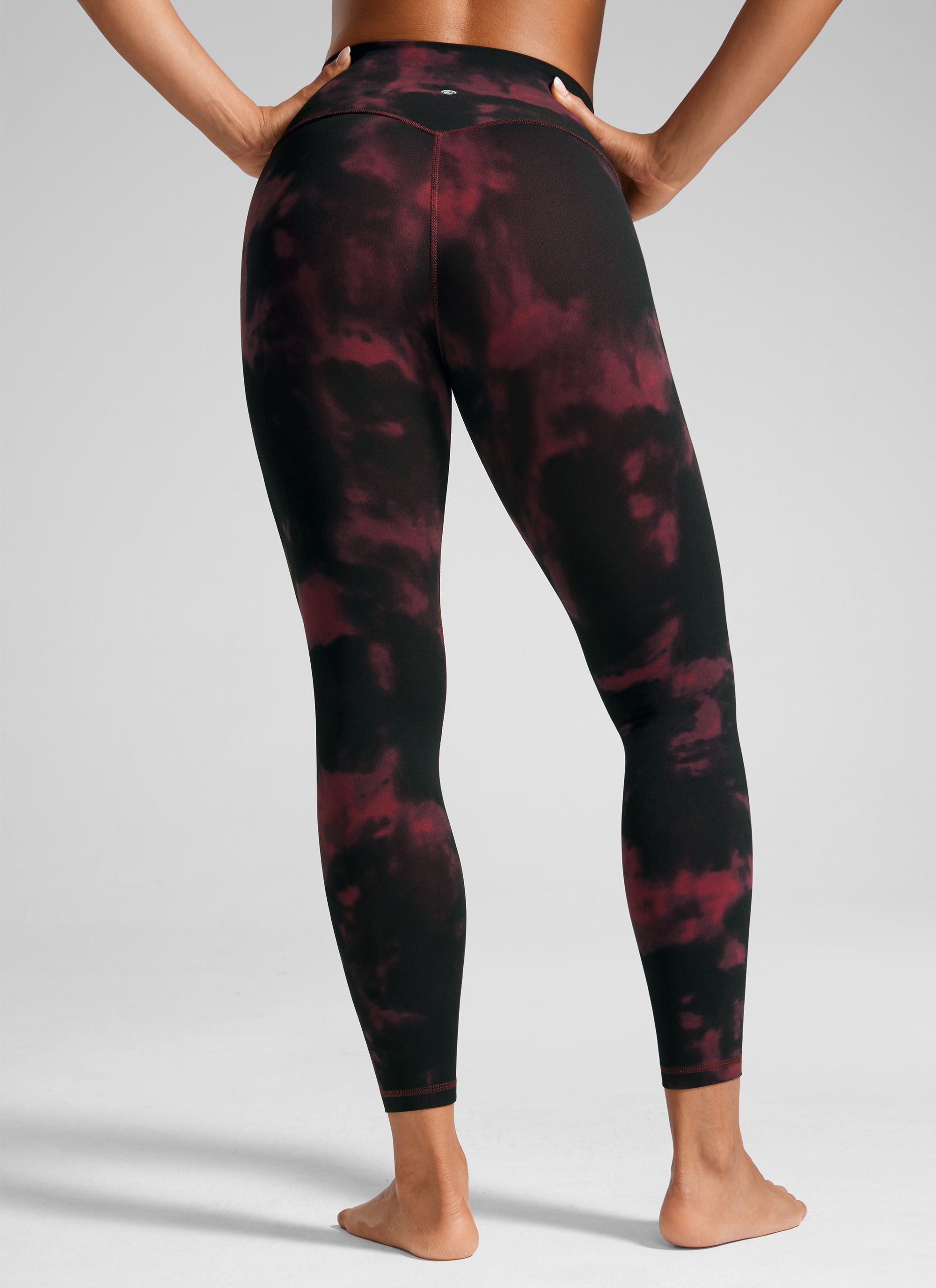 CRZ YOGA Women's Workout High Rise Butterlift Yoga Leggings 25'' Burgundy Tie Dye Flowers @model_info:Crystal