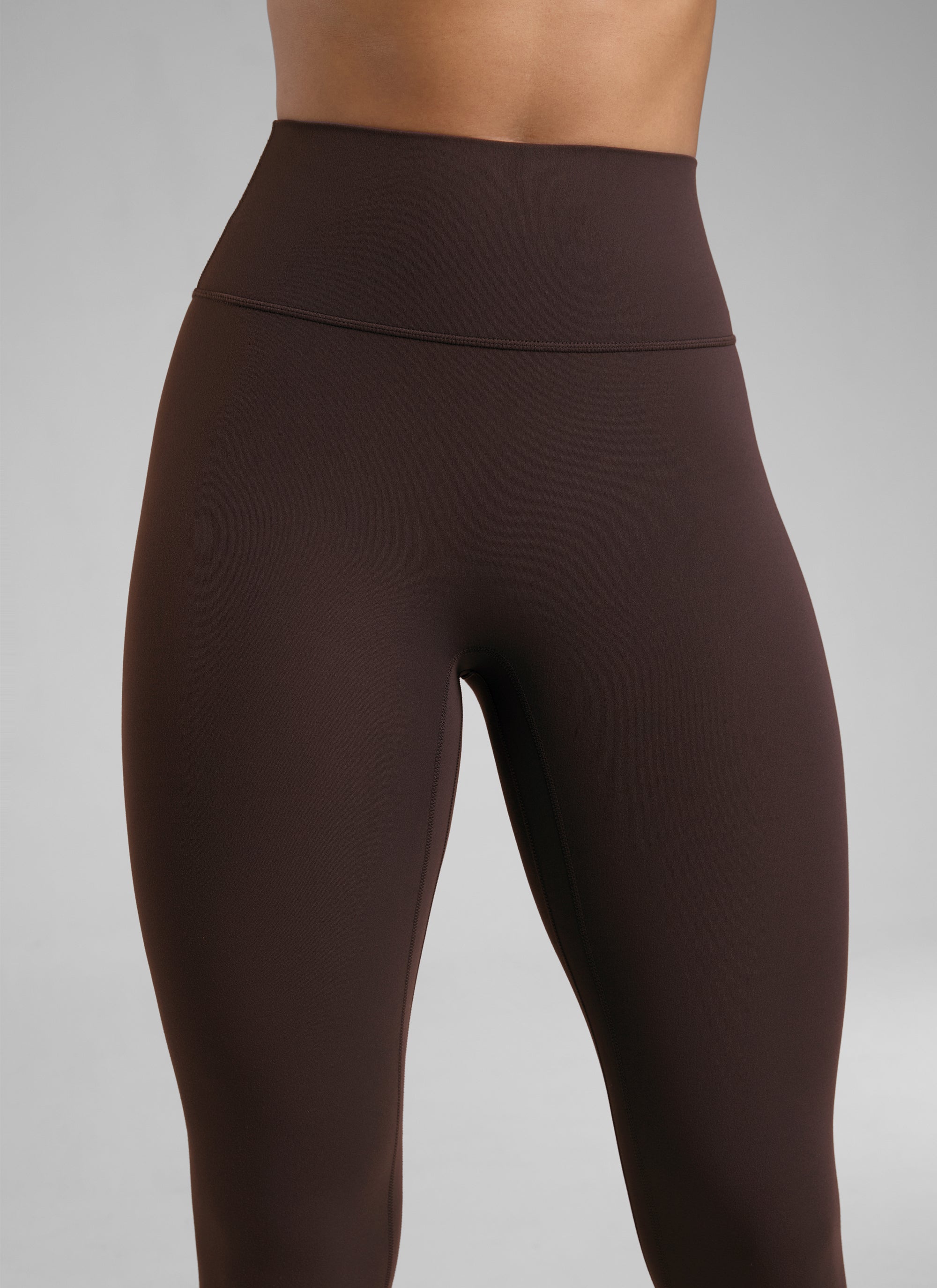 CRZ YOGA Women Butterlift High Rise Scrunch Butt Legging No Front Seam Hot Fudge Brown @model_info:Barbara