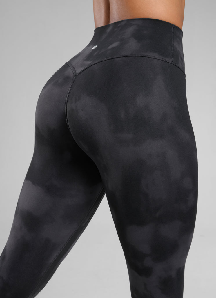 CRZ YOGA Women Butterlift High Rise Scrunch Butt Legging No Front Seam Black Tie Dye Flowers