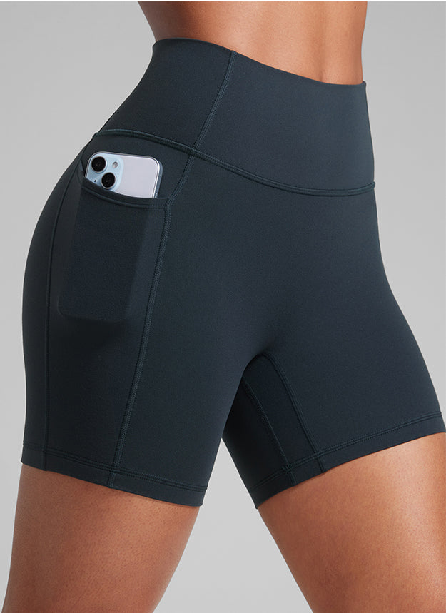 CRZ YOGA Butterlift Womens Scrunch Butt No Front Seam Pocket Biker Shorts 5'' True Navy