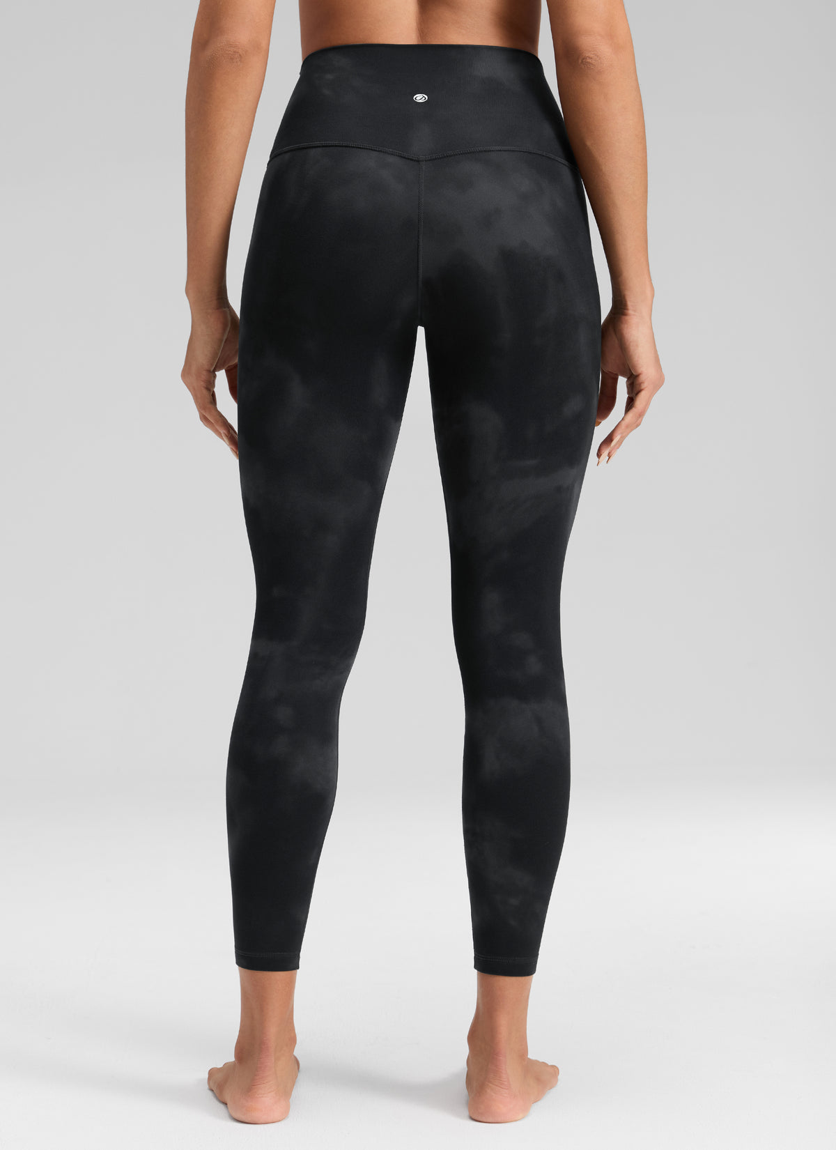 CRZ YOGA Women's Butterluxe Yoga High Rise No Front Seam Legging 25'' Black Tie Dye Flowers @model_info:Dany