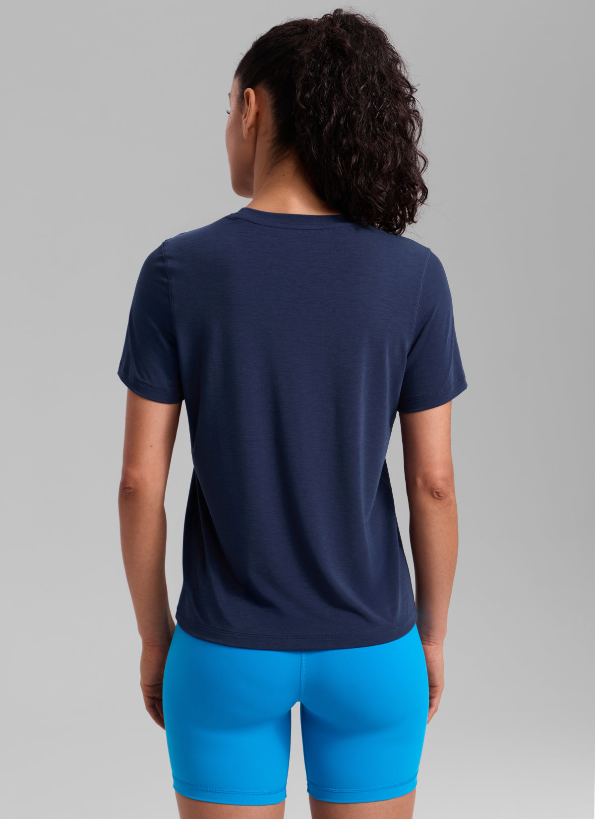 CRZ YOGA Women's Quick Dry Workout Crewneck Hip Length Short Sleeve Club Blue