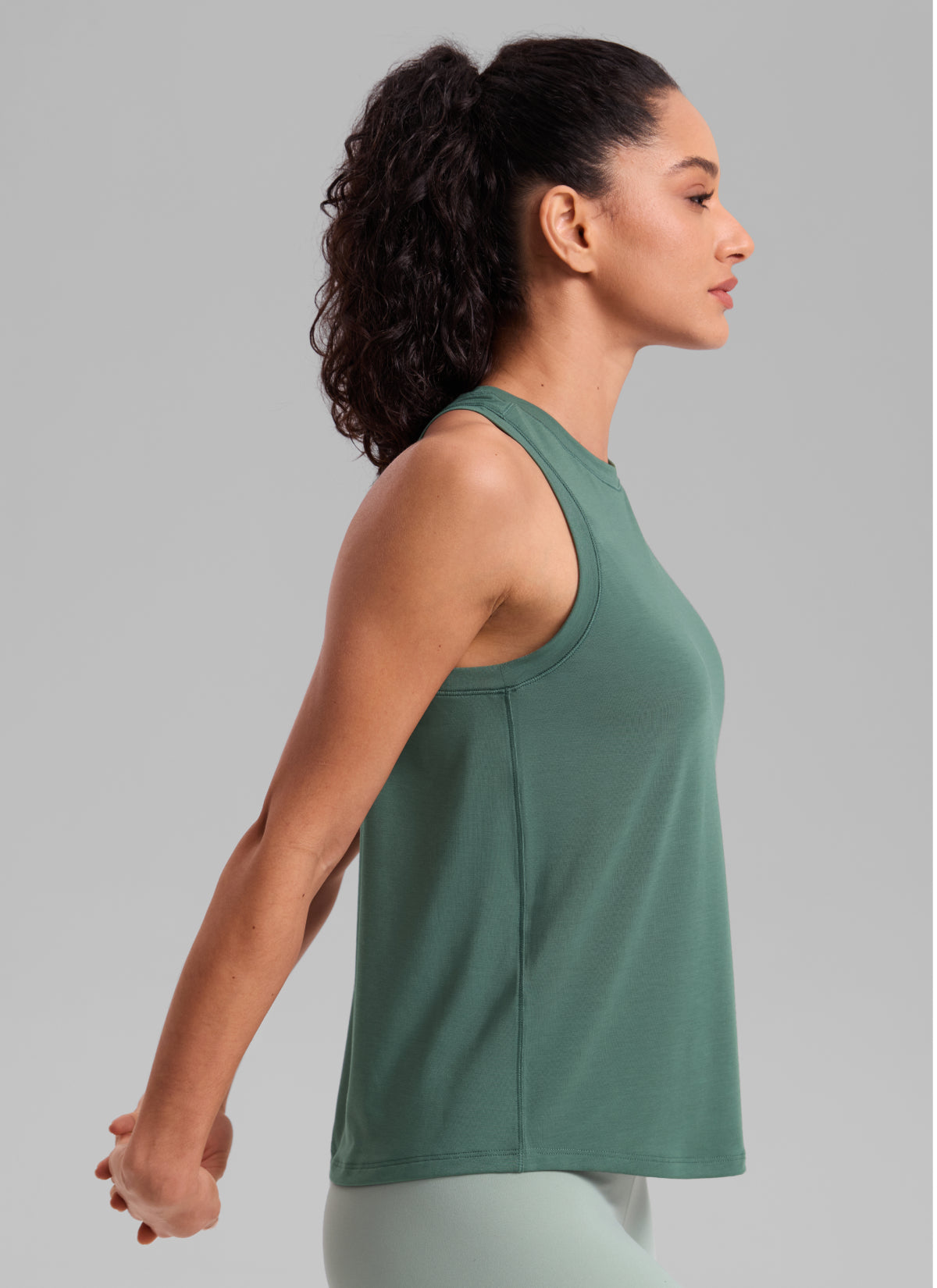 CRZ YOGA Women's Quick Dry Workout Crew Neck Racerback Hip Length Tank Graphite Green