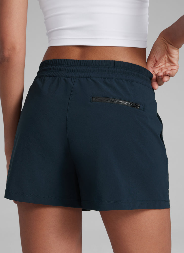CRZYOGA Women's Lightweight Stretch Water-Repellent Hiking Pocket Short 3'' True Navy