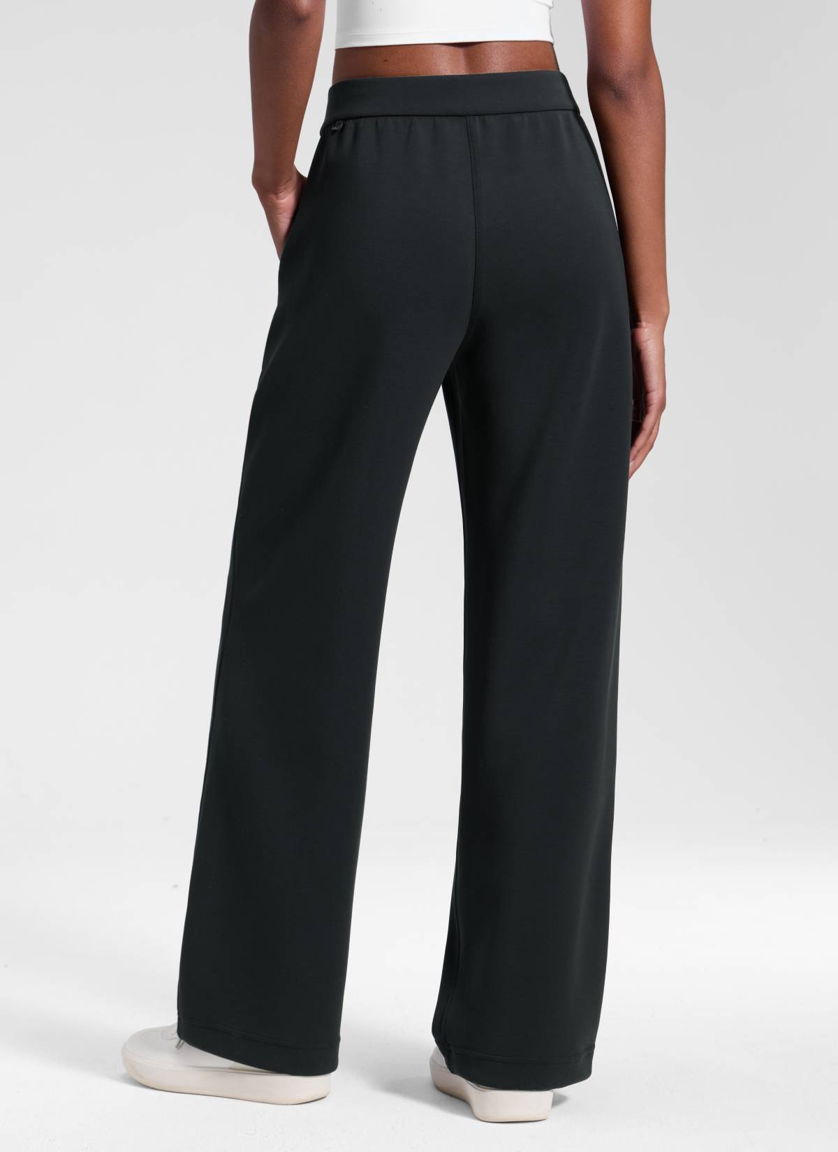 CRZ YOGA Women's SoftAura Casual Mid Rise Pocket Straight Leg Pant 30