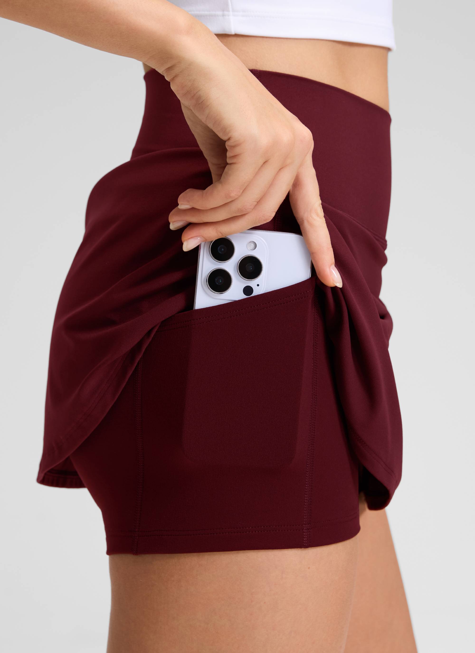 CRZ YOGA Women's Golf High Rise Pocket Front Slit Mini Skirt 14.5’’ Red Merlot