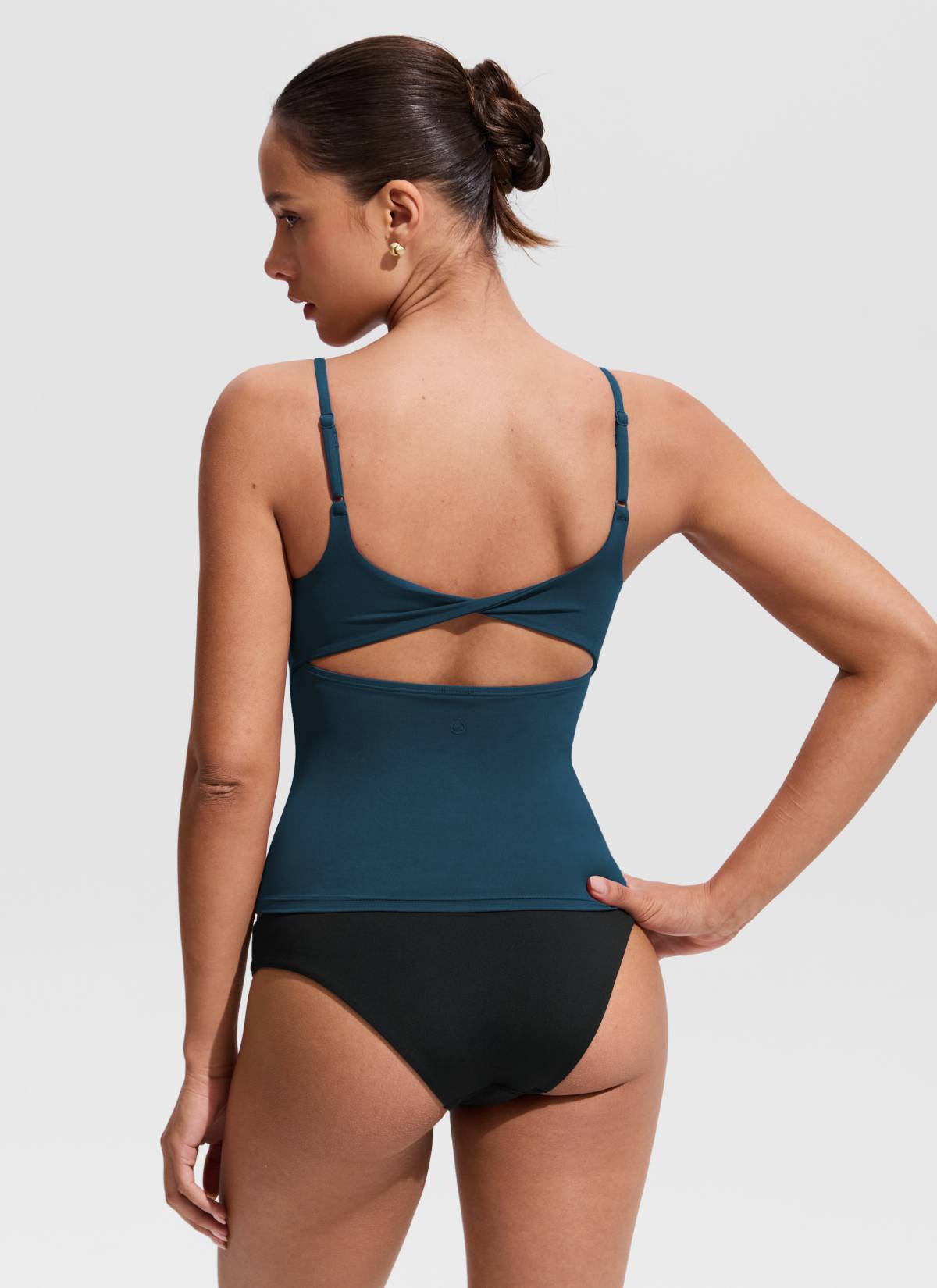 CRZ YOGA Women's Swimwear U Neck Twist Back Tankini Top Insignia Blue @model_info:Hannah