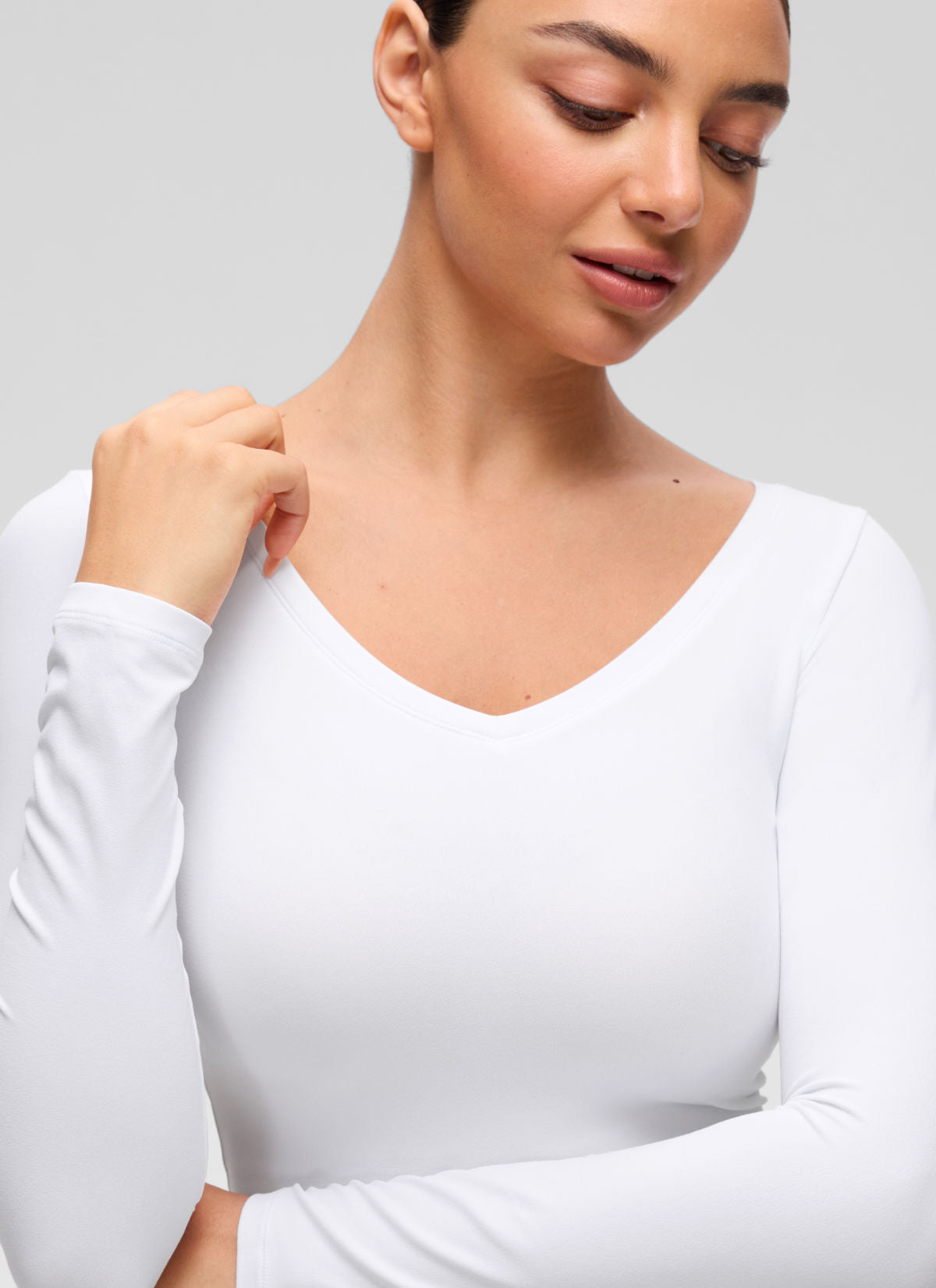 CRZ YOGA Women's Softembrace Casual V Neck Waist Length Long Sleeve White