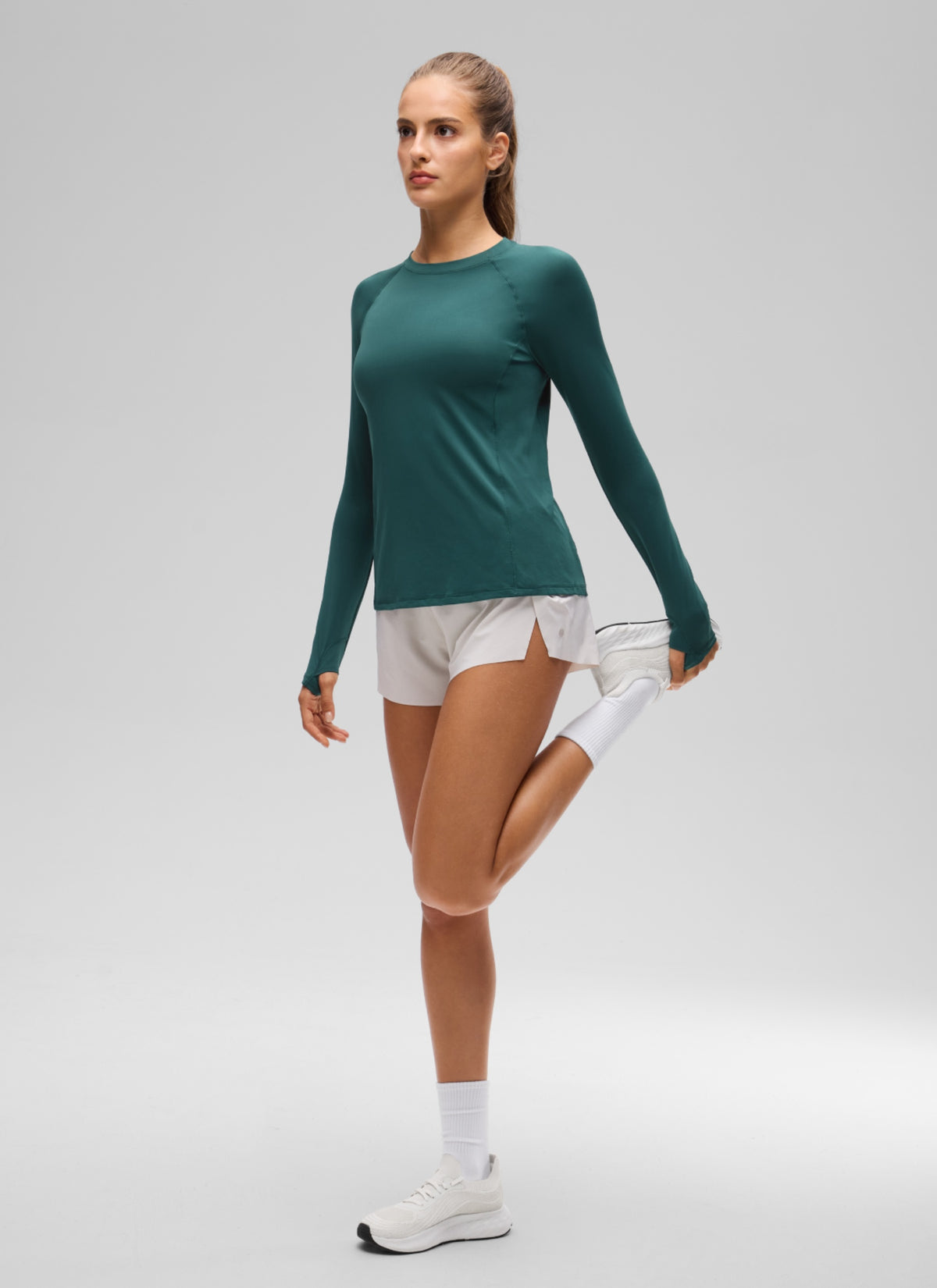 CRZ YOGA Women's Lightweight Sun Shirt Long Sleeve Tops UPF 50+ Forest Green @model_info:T
