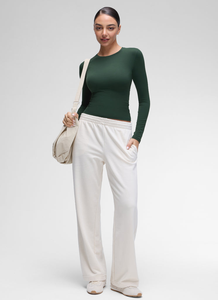 CRZ YOGA Women's Crew Neck Tight Fit Long Sleeve Shirts Casual Tee Legend Green