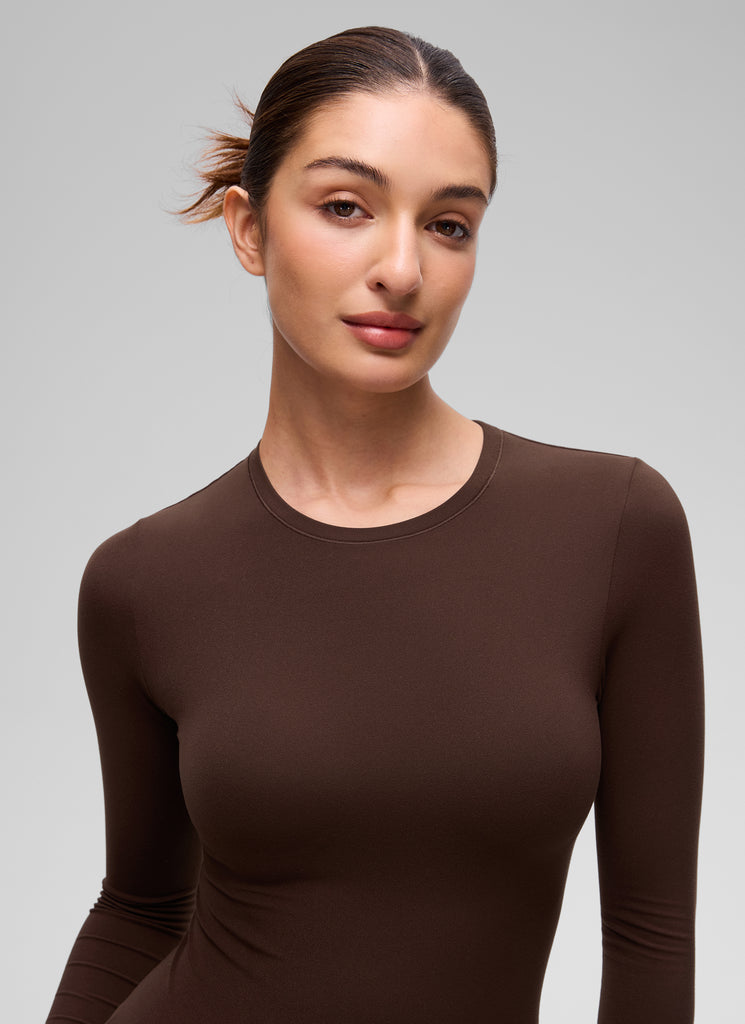 CRZ YOGA Women's Crew Neck Tight Fit Long Sleeve Shirts Casual Tee Lava Brown