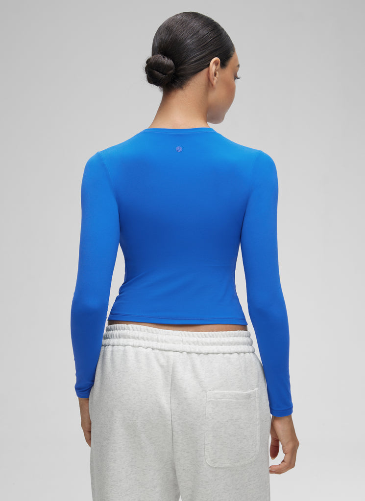 CRZ YOGA Women's Crew Neck Tight Fit Long Sleeve Shirts Casual Tee Hot Fudge Brown