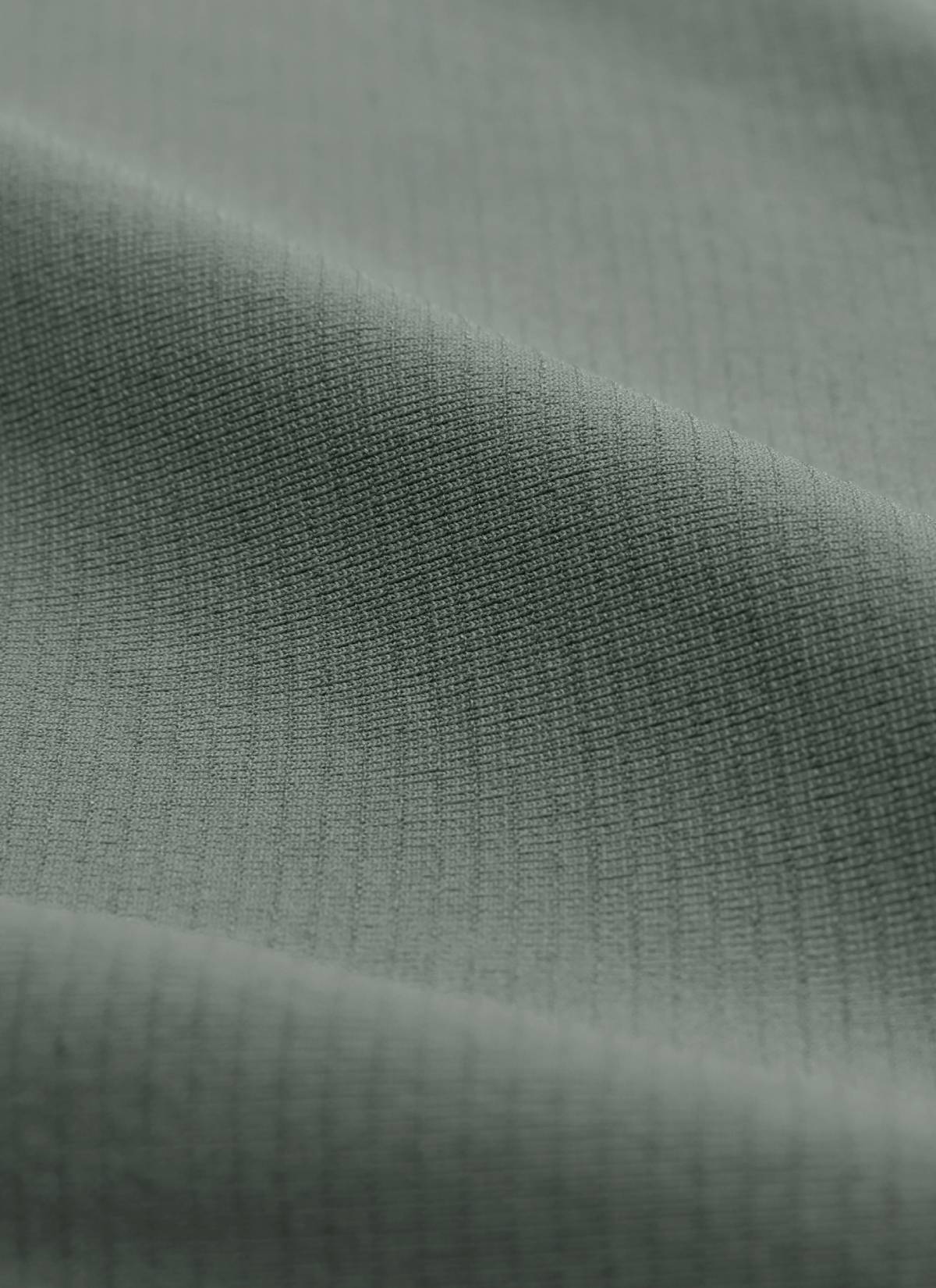 CRZ YOGA Women's Running Classic Fit Shirts Seamless Short Sleeves Grey Sage @model_info:sage